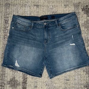 EUC Lucky Brand Denim Shorts, Size 14/32